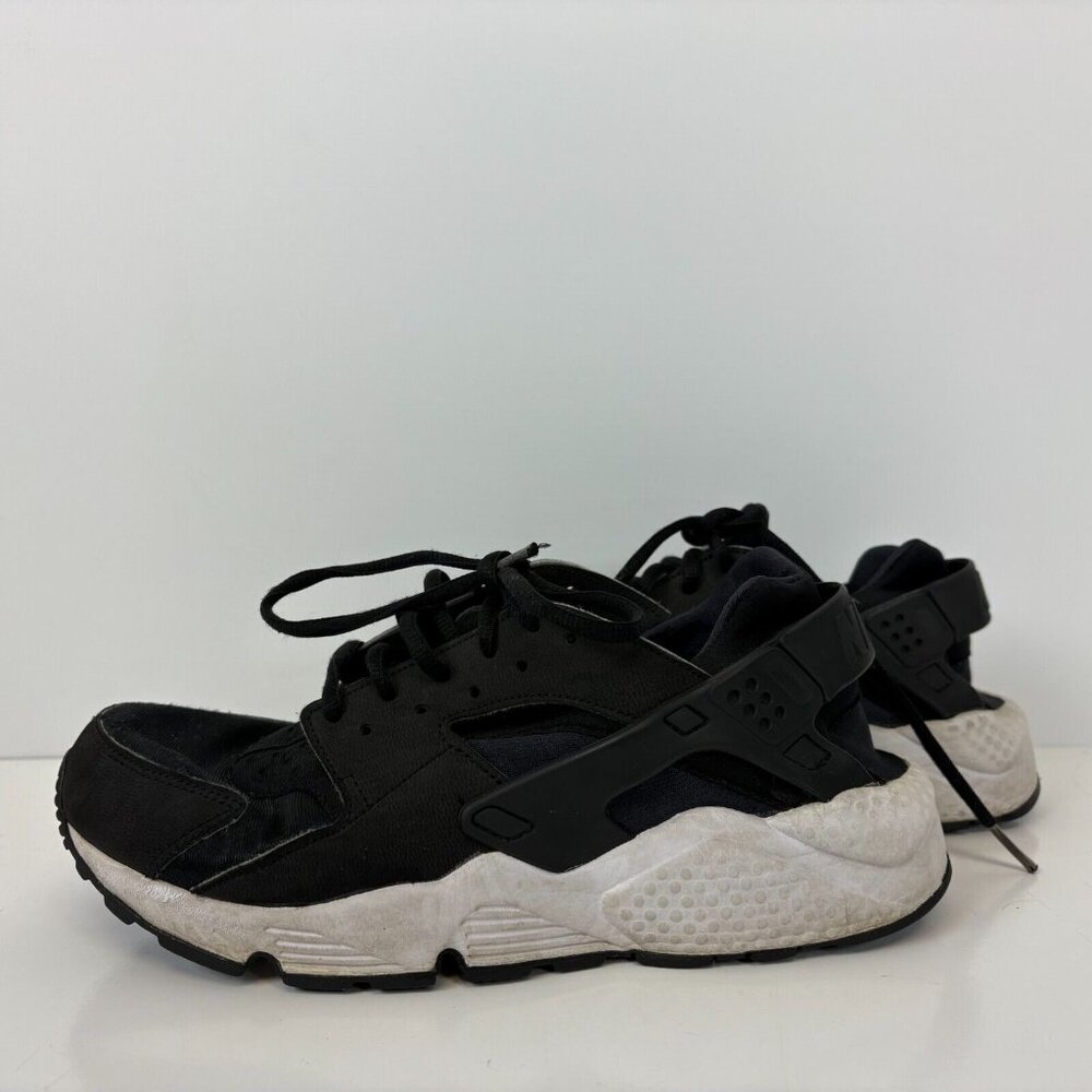Nike Air Huarache Run Shoes Womens Size 9.5 Black White